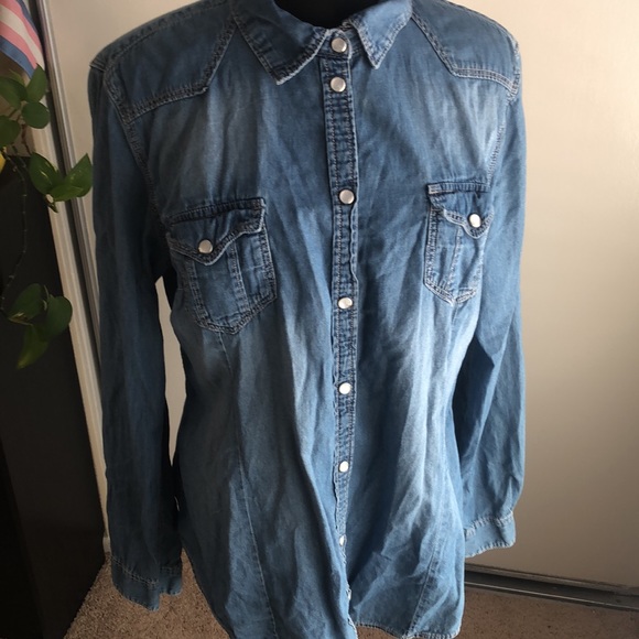 H&m mama fits like a medium - Picture 2 of 4